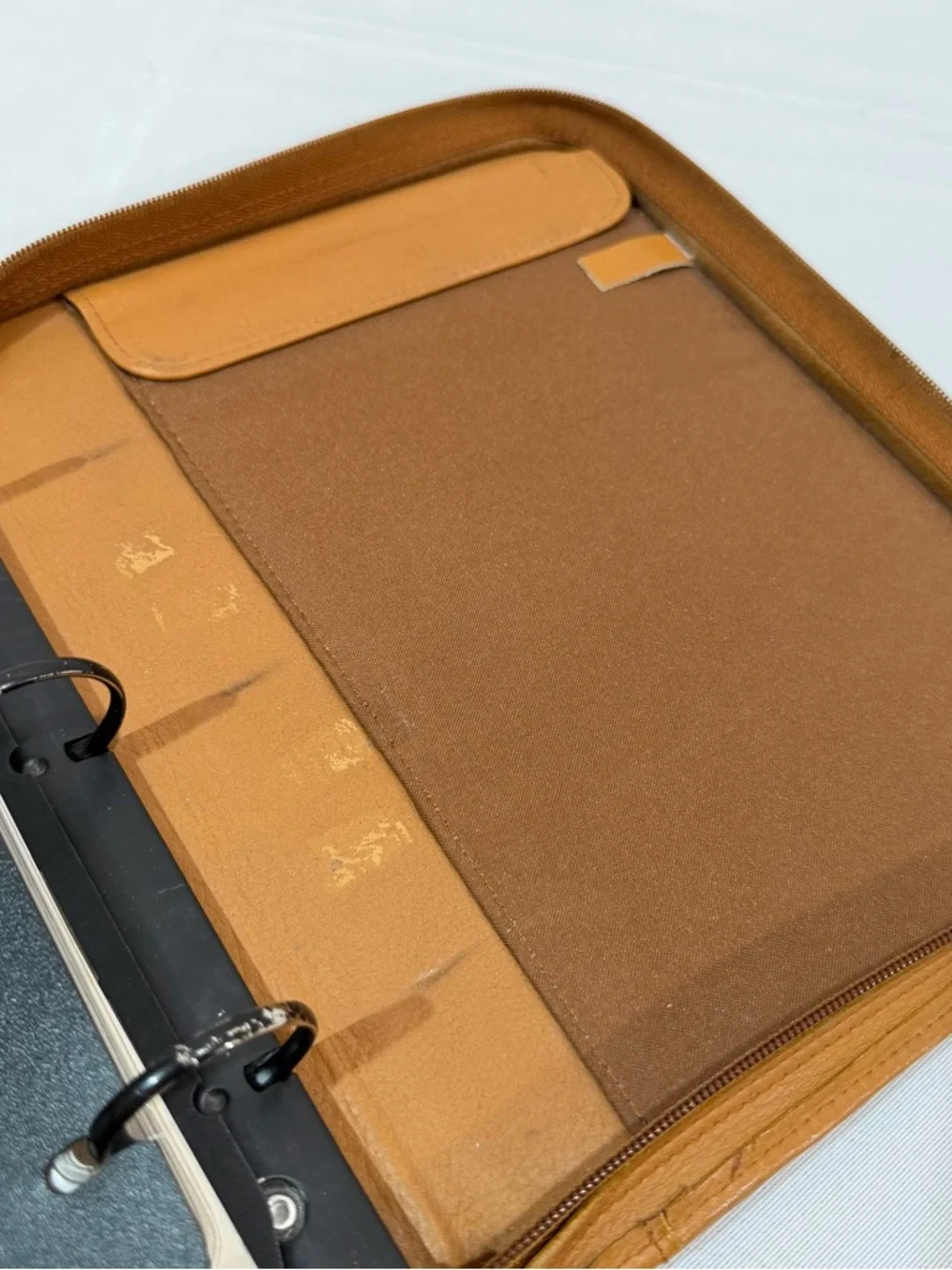 Vintage Leather Day Runner Pro Planner 3 Ring Zip Close Camel Tan 8x10